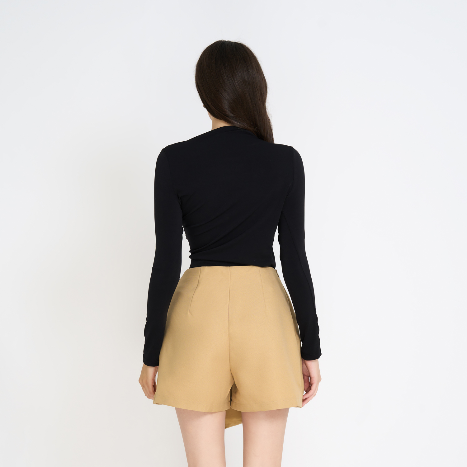 Váy quần mini pho xéo xoắn kiểu Maybi