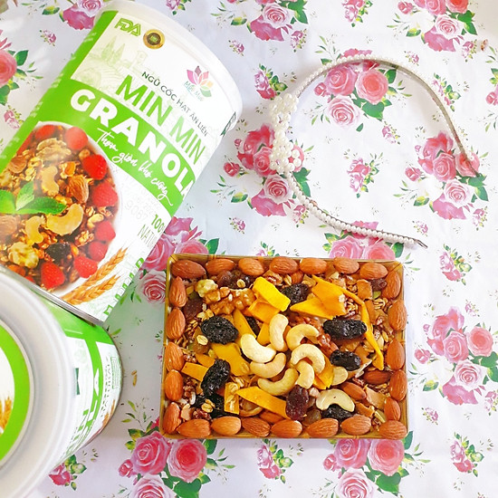 ( Mẫu mới ) Ngũ Cốc Hạt Ăn Liền Min Min Granola cao cấp