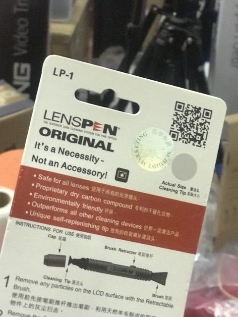 [Mã ELORDER5 giảm 10K đơn 20K] (Tem chính hãng)BÚT LAU ỐNG KÍNH LENSPEN LP-1