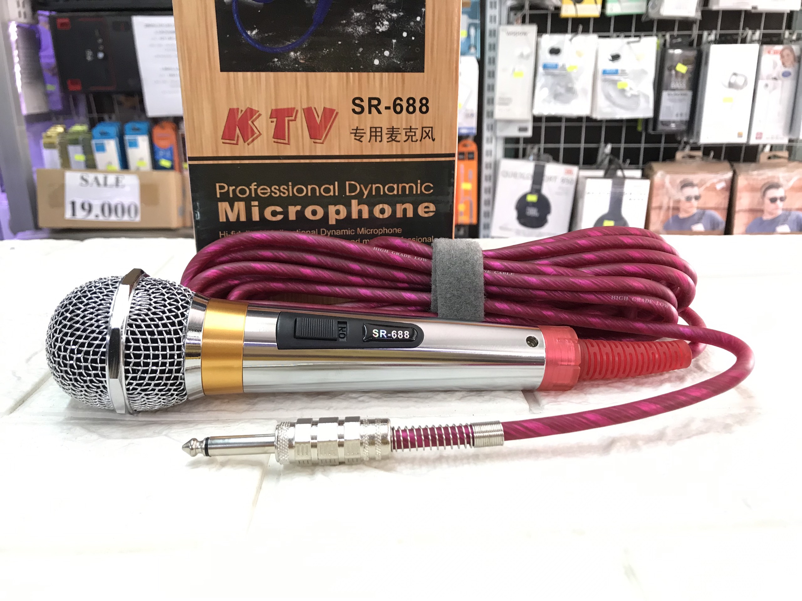 MICRO CÓ DÂY KARAOKE KTV RS-688 CHÍNH HÃNG