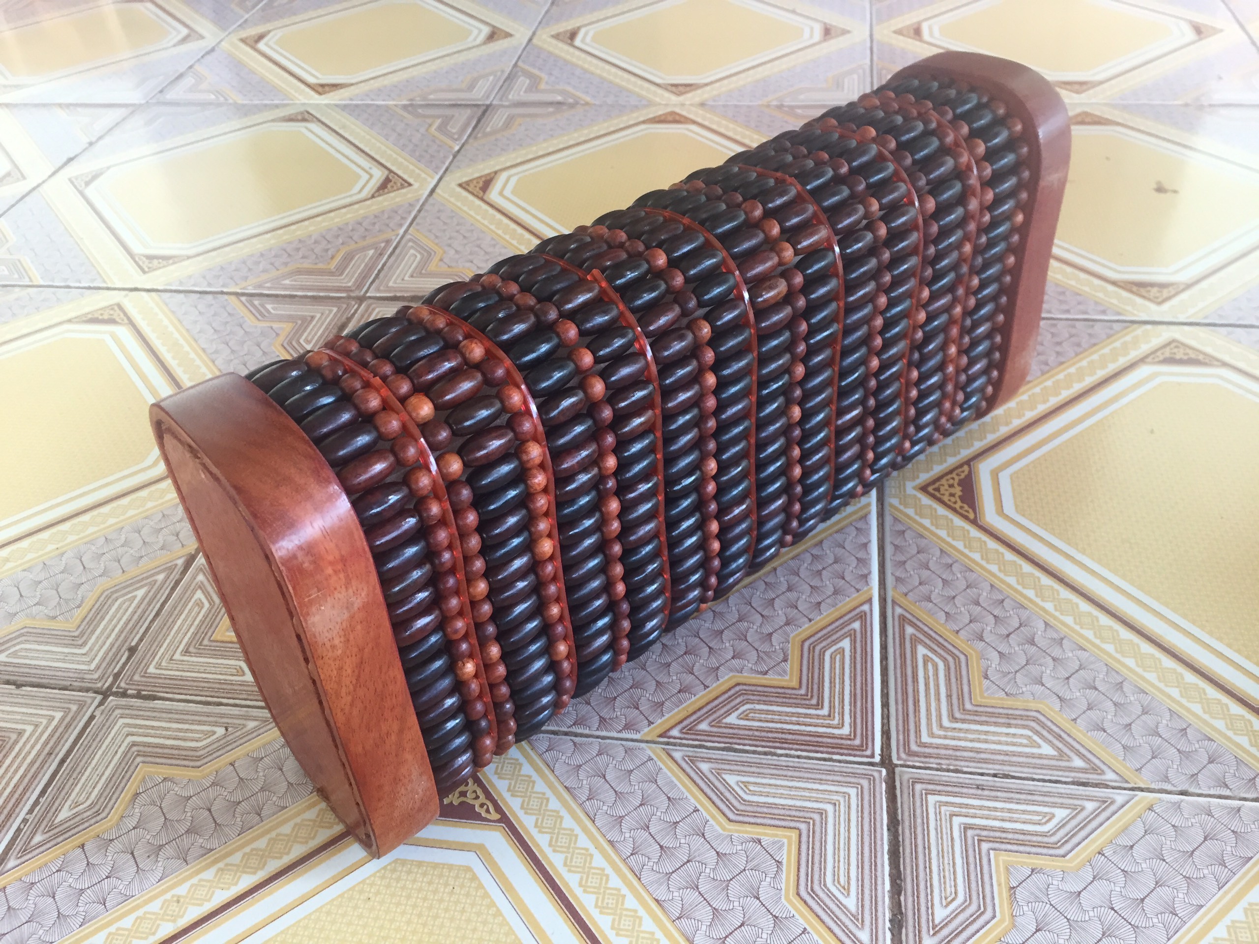 Gối Gỗ Trắc Hạt Quả Trám