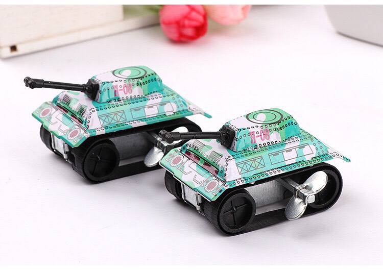 Đồ chơi xe tăng mini vặn cót, chạy trớn độc đáo cho bé
