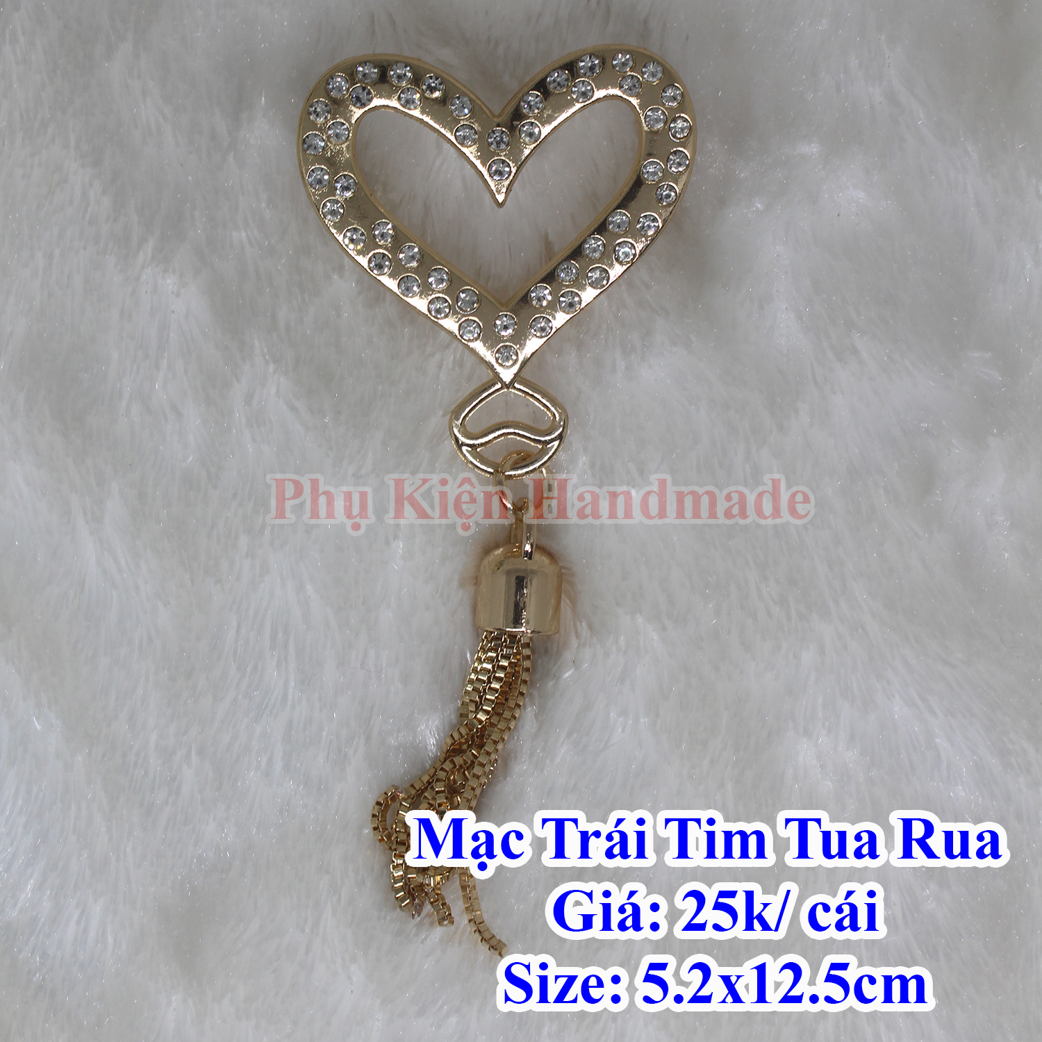Mạc trái tim tua rua 25k/cái  làm túi xách