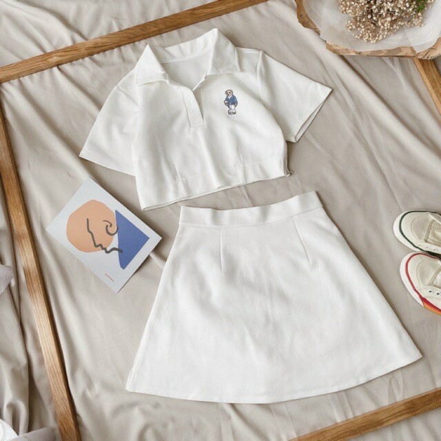 SET ÁO CROPTOP VÀ VÁY THÊU GẤU