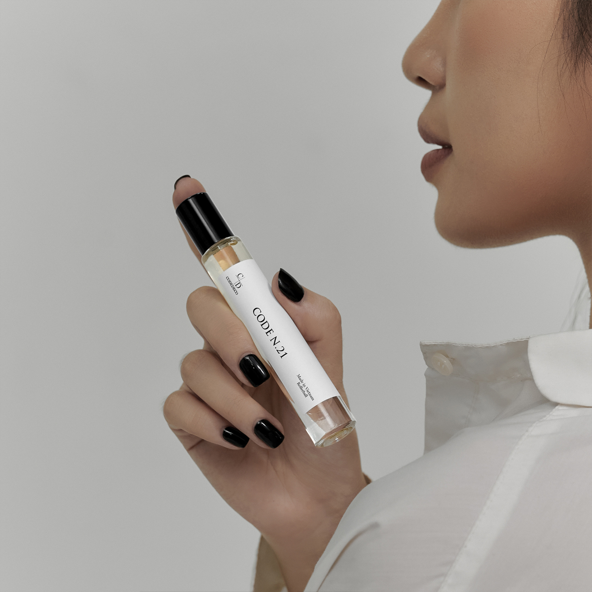 Tinh dầu nước hoa CODEDECO CODE N.21 10ml, ngọt ngào, gợi cảm, dạng chai lăn