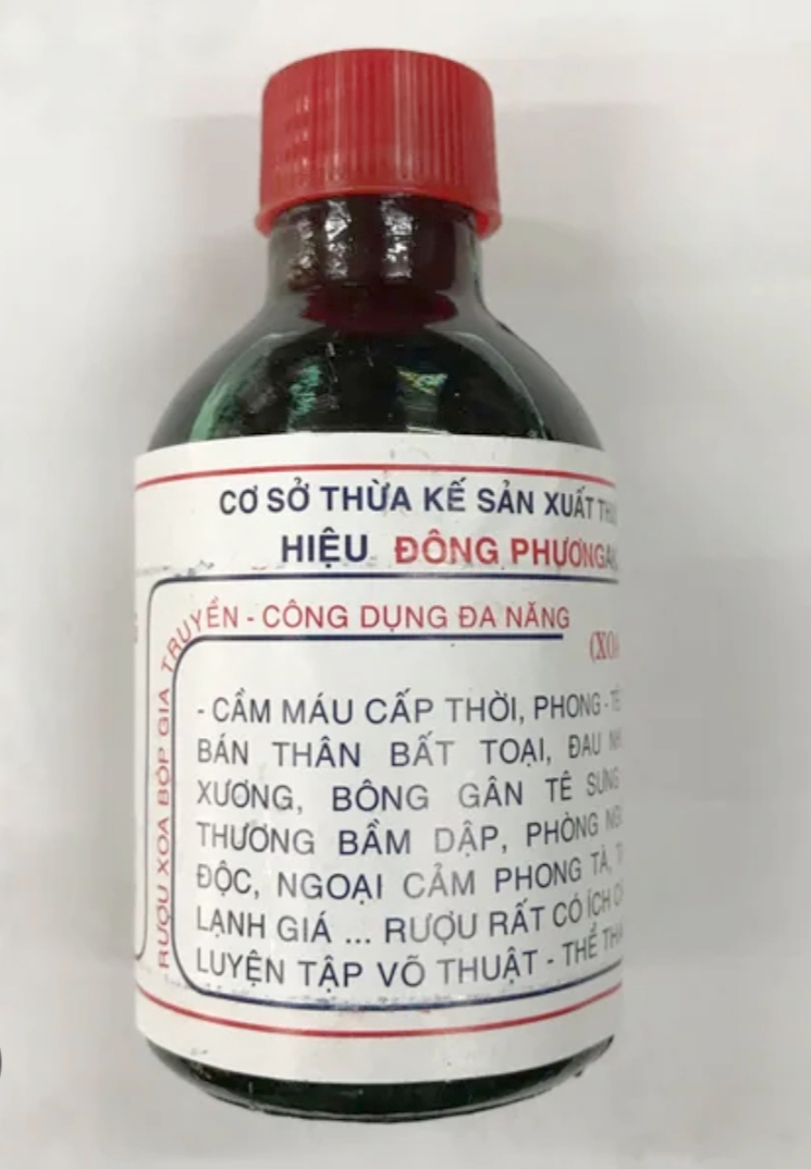 Rượu xoa bóp gia truyền Đông Phương ( chai 100 ml )
