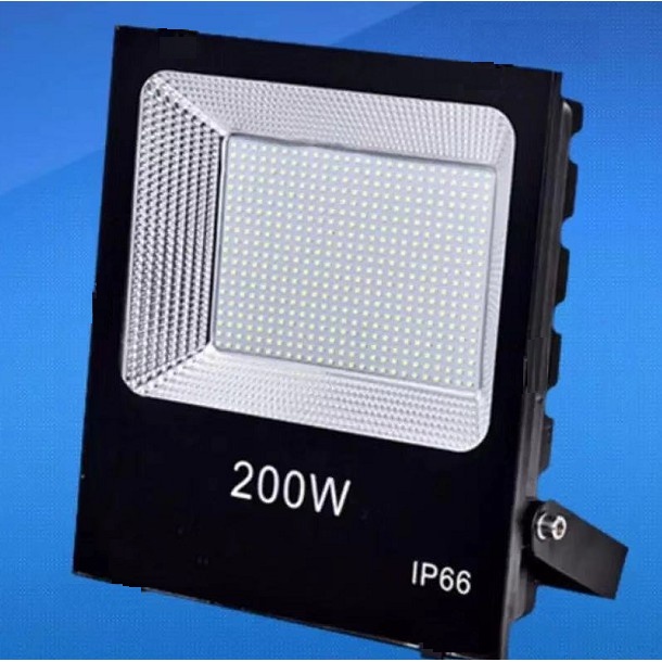 Hot đèn pha led công suất 200w điện 220v ngoài trời ip66 chống nước, chống bụi