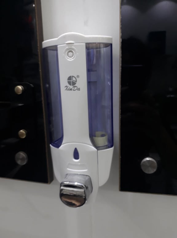 Xinda Hand Sanitizer Container