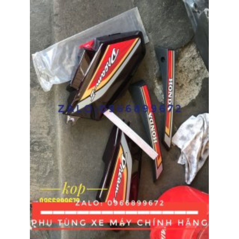 Tem xe DREAM thái (tặng kèm bộ tem thông số zin) (-15%)