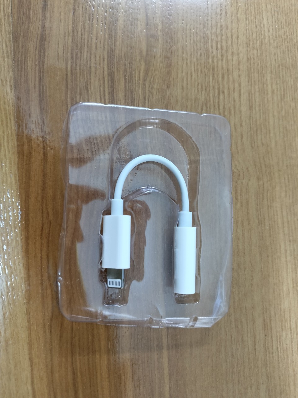 Cáp chuyển đổi sang cổng Audio 3.5 cho Iphone 7, 7 plus, 8, 8 plus