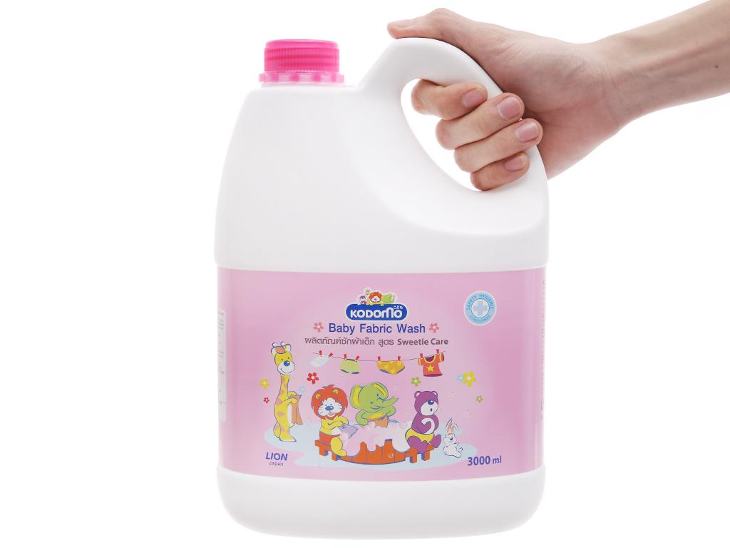 Nước Giặt Xả Kodomo 3000ml HỒNG