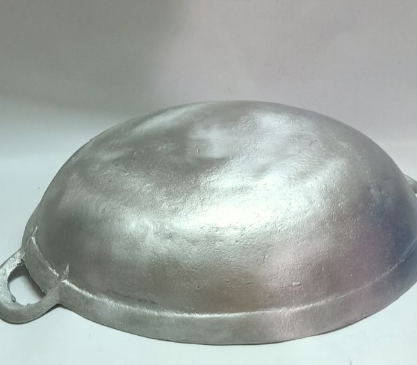 Chảo gang đúc  đường kính 25cm đã được đánh bóng