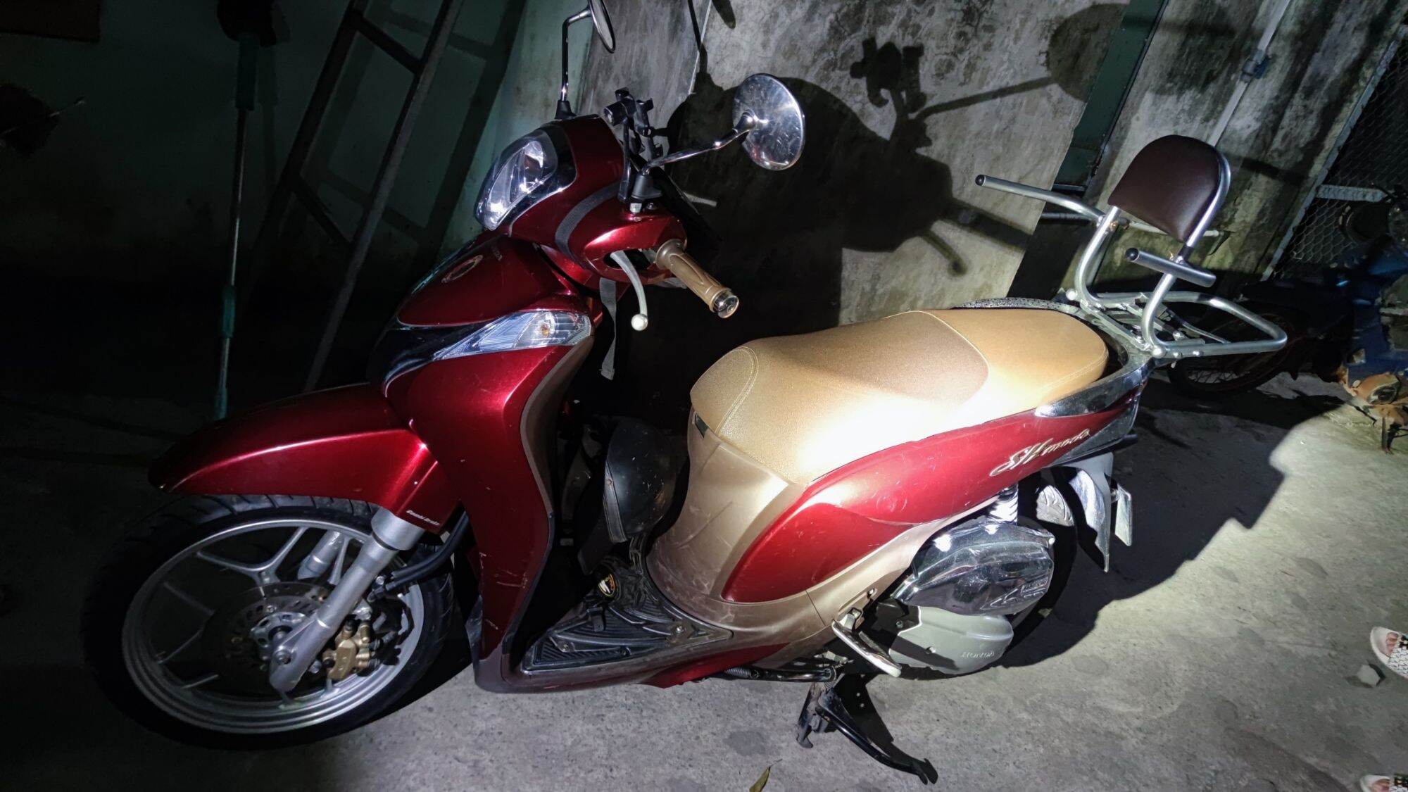 Baga phượt xe SH Mode