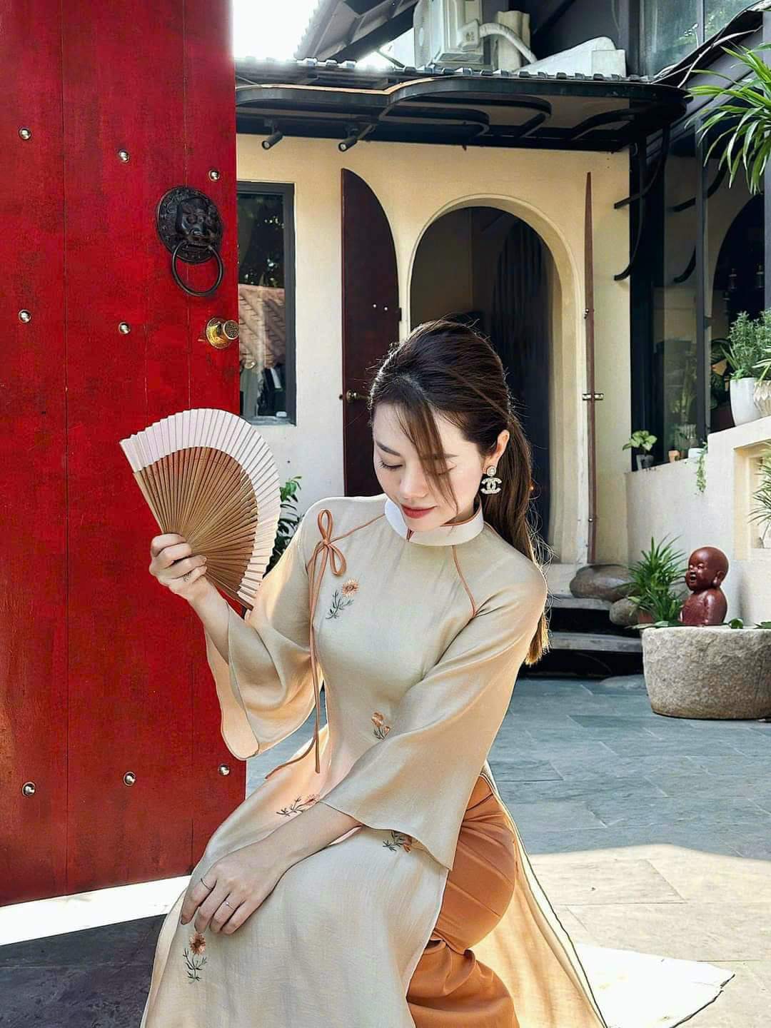 Bộ áo dài tơ 4 tà thêu cao cấp
