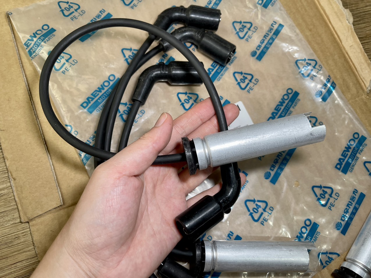 DÂY CAO ÁP, DÂY FIN DAEWOO LANOS GENTRA  XỊN