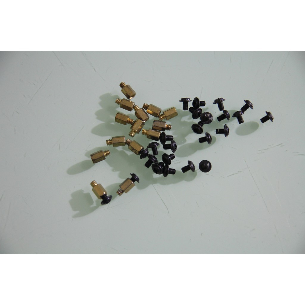 Ốc Bắt Main Cho Máy Tính Để Bàn