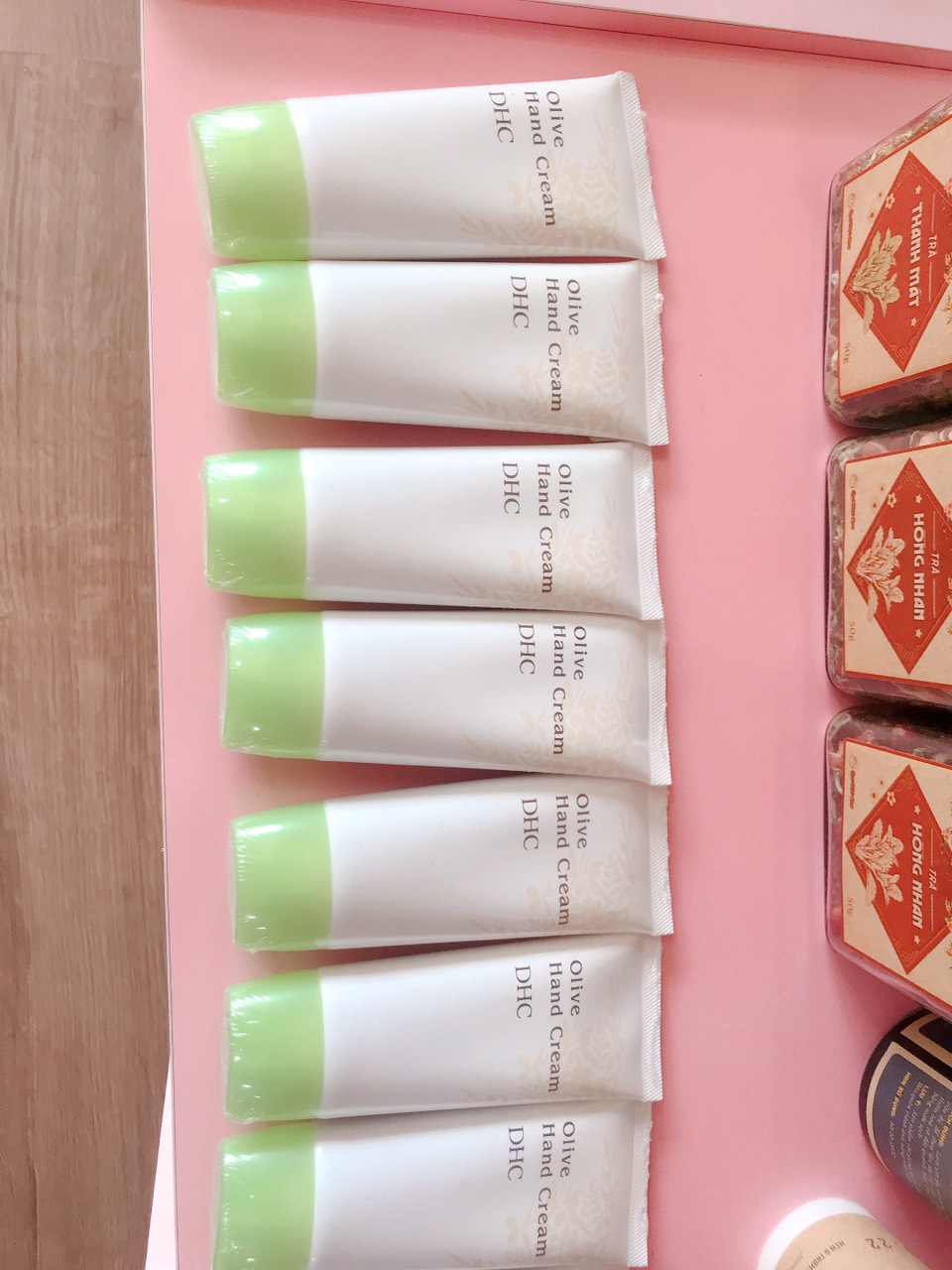 KEM DƯỠNG DA TAY OLIVE HAND CREAM