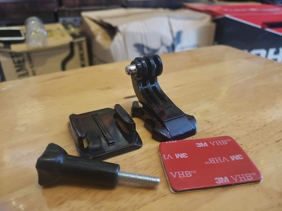 Bộ đế gắn camera hành trình (1đế + 1 miếng keo 3M vuông + 1chốt vít + 1 pass gắn cam)