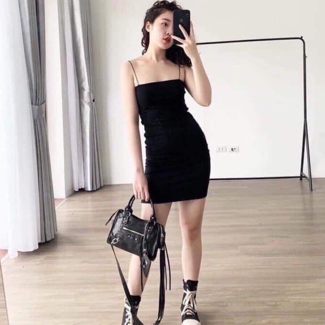 [HCM]Đầm 2 Dây Ôm Body Form Ngắn Đen Trơn Tôn Dáng Chất Phi Thun Mát