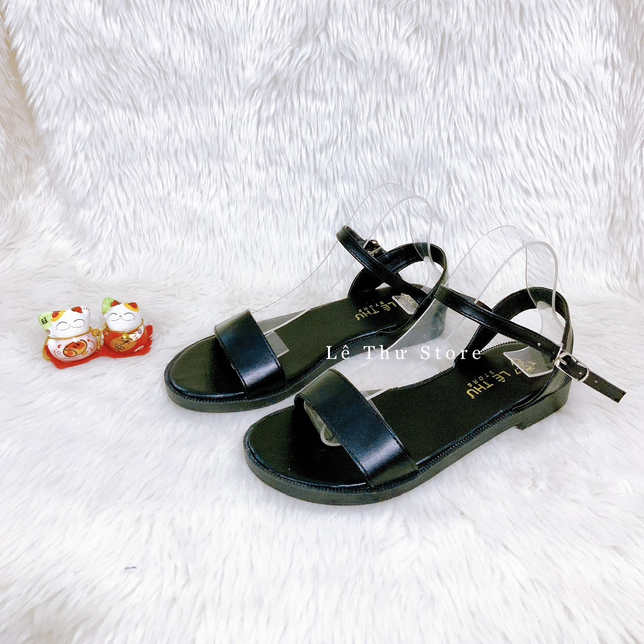 Giày sandal nữ đế bệt quai ngang hở gót LT