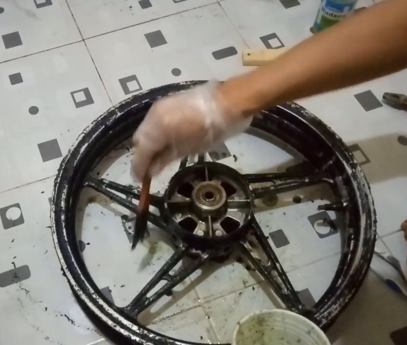 Tẩy Sơn HUDSON  350cc tẩy trên gỗ, sắt