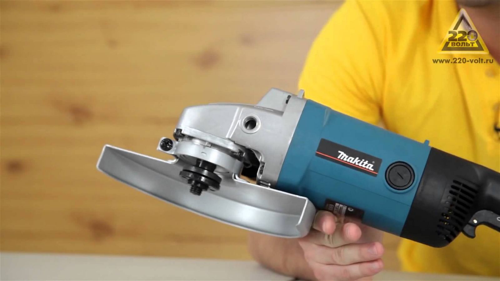 Máy mài góc Makita 9069