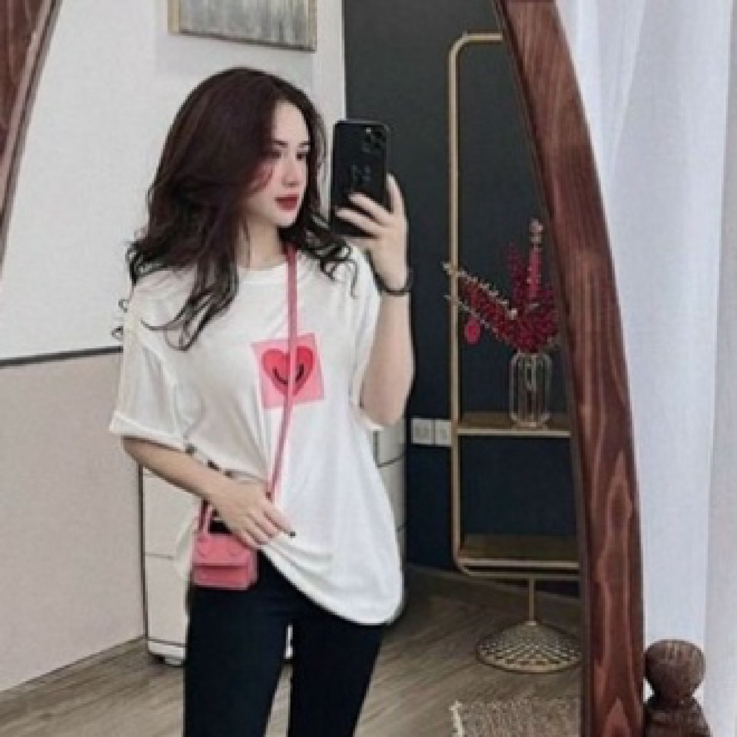 Set bộ áo thun form dài cùng quần legging ống bó