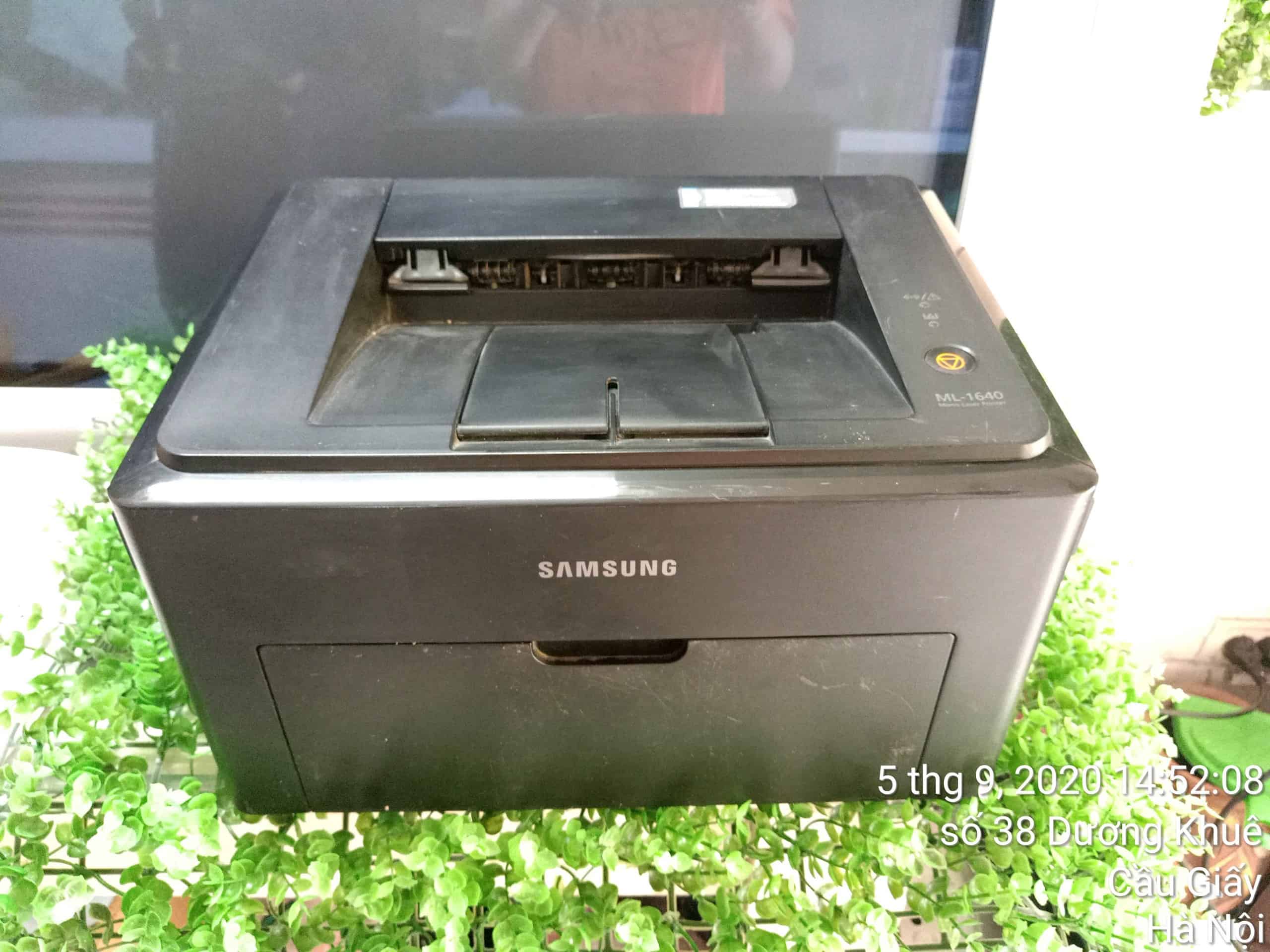 Máy in Samsung ML - 1640 ( Tặng hộp mực , dây nguồn , dây USB mới )