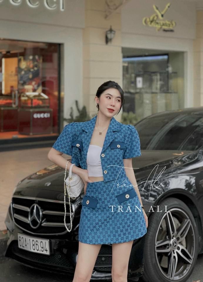 SÉT SỌC 2 MÓN ÁO VEST CỔ TRỤ CHÂN VÁY