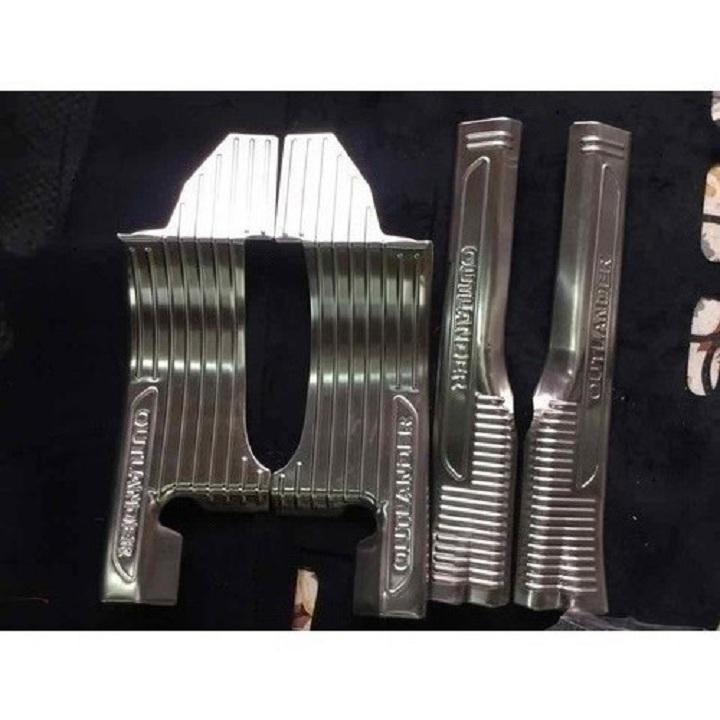 ốp bậc trong và ngoài Outlander