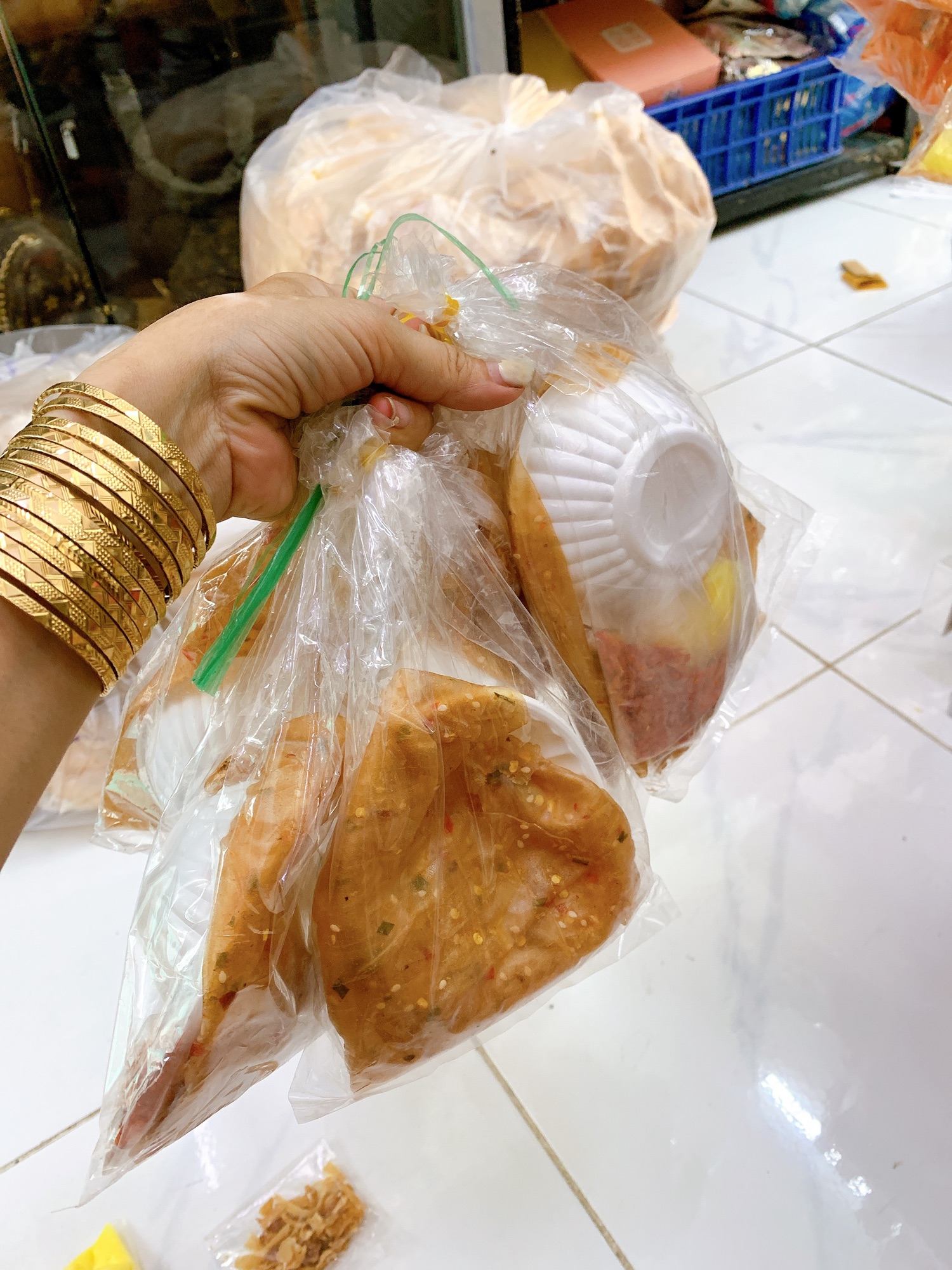[HCM]10 bịch bánh tráng dẽo me bơ