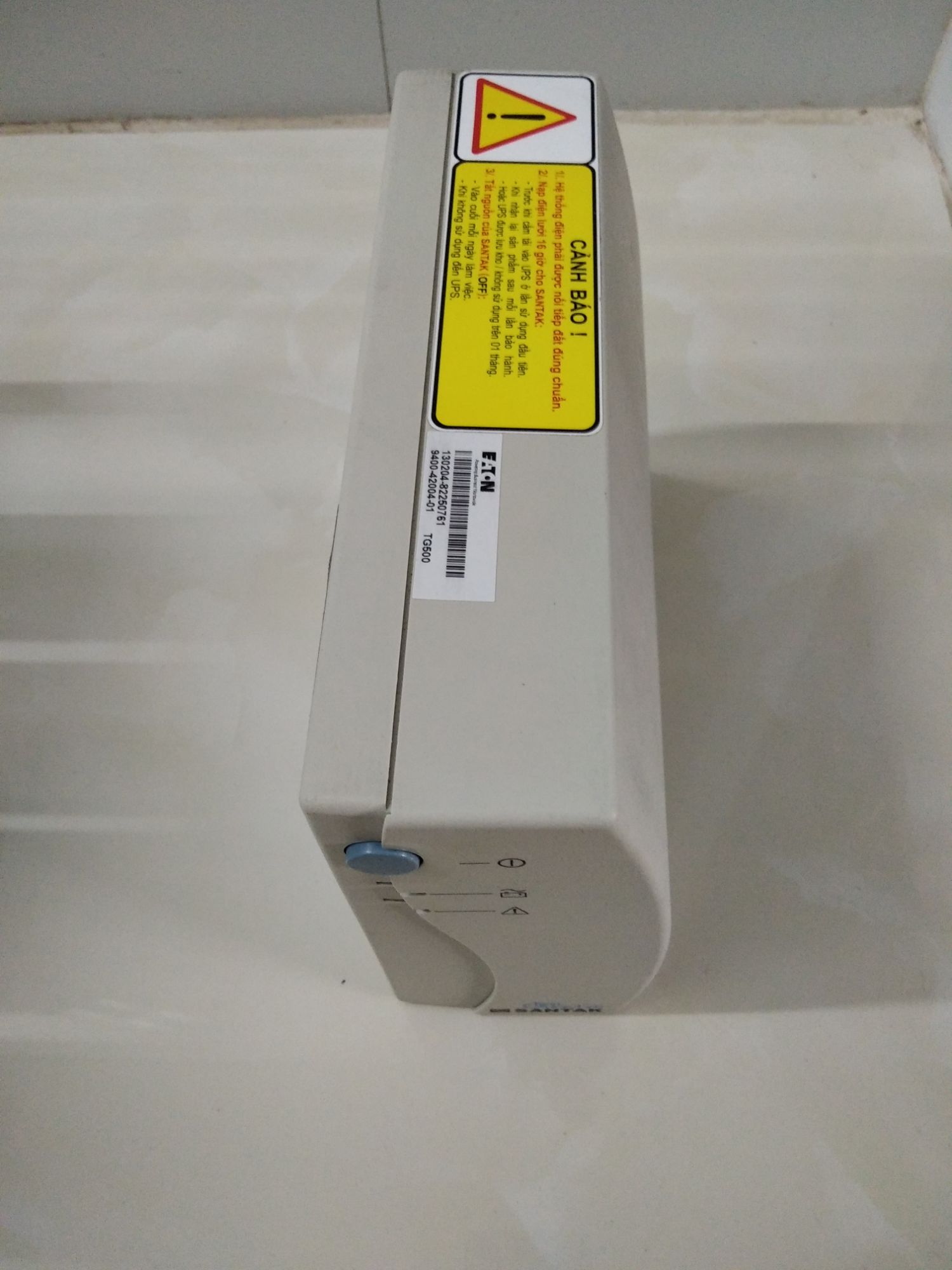 BỘ LƯU ĐIỆN (UPS) OFFLINE SANTAK TG500