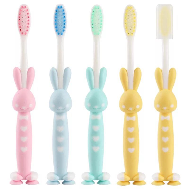 Bàn chải silicon xuất Nhật cho bé (set 4 chiếc)