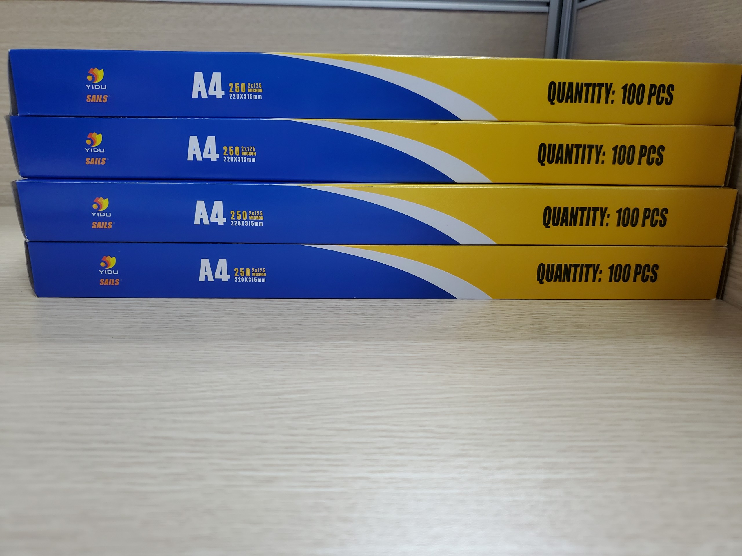 GIẤY ÉP PLASTIC A4 125MIC YIDU (220x315mm)