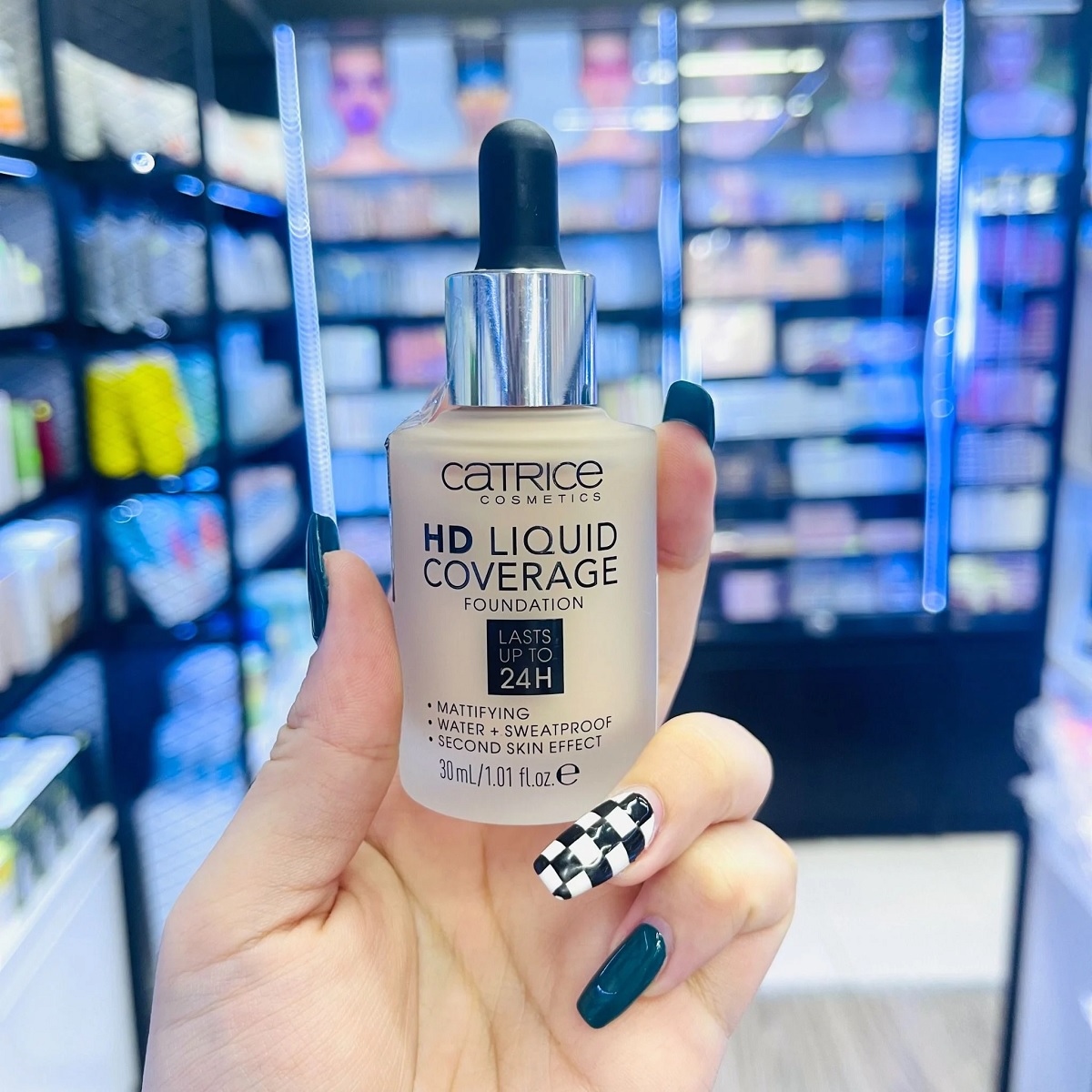 Kem Nền Kiềm Dầu, Che Phủ Tự Nhiên Catrice HD Liquid Coverage Foundation 30ml