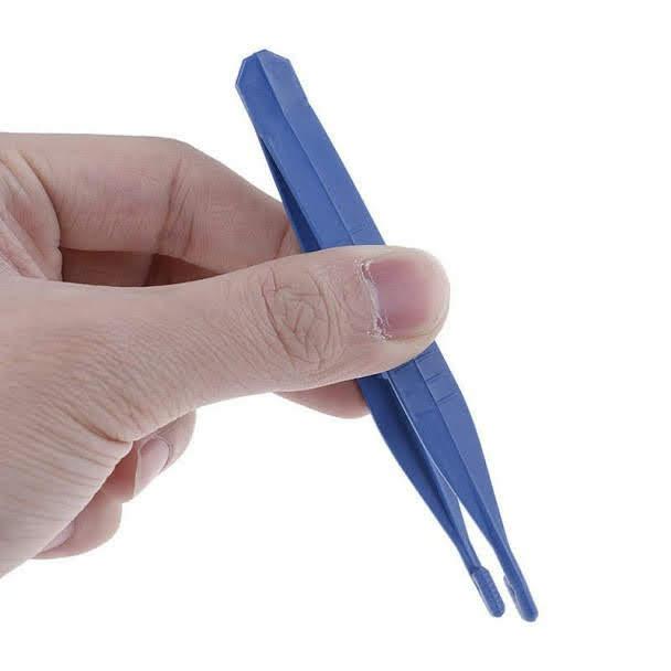 Kẹp gắp thức ăn cho bò sát
