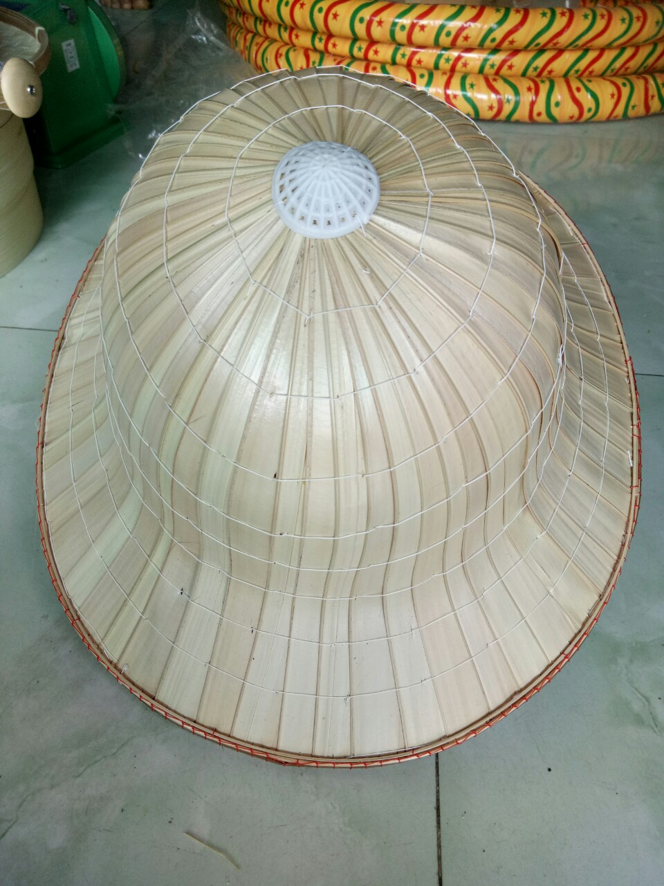 Nón lá kiểu Pháp