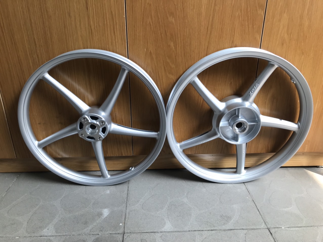 MÂM 5 CÂY KIỂU NHƯ RCB ĐĨA YAMAHA SIRIUS JUPITER VÀ EXCITER 2006 2010 GẮN ZIN THEO XE KHÔNG CHẾ CHÁO