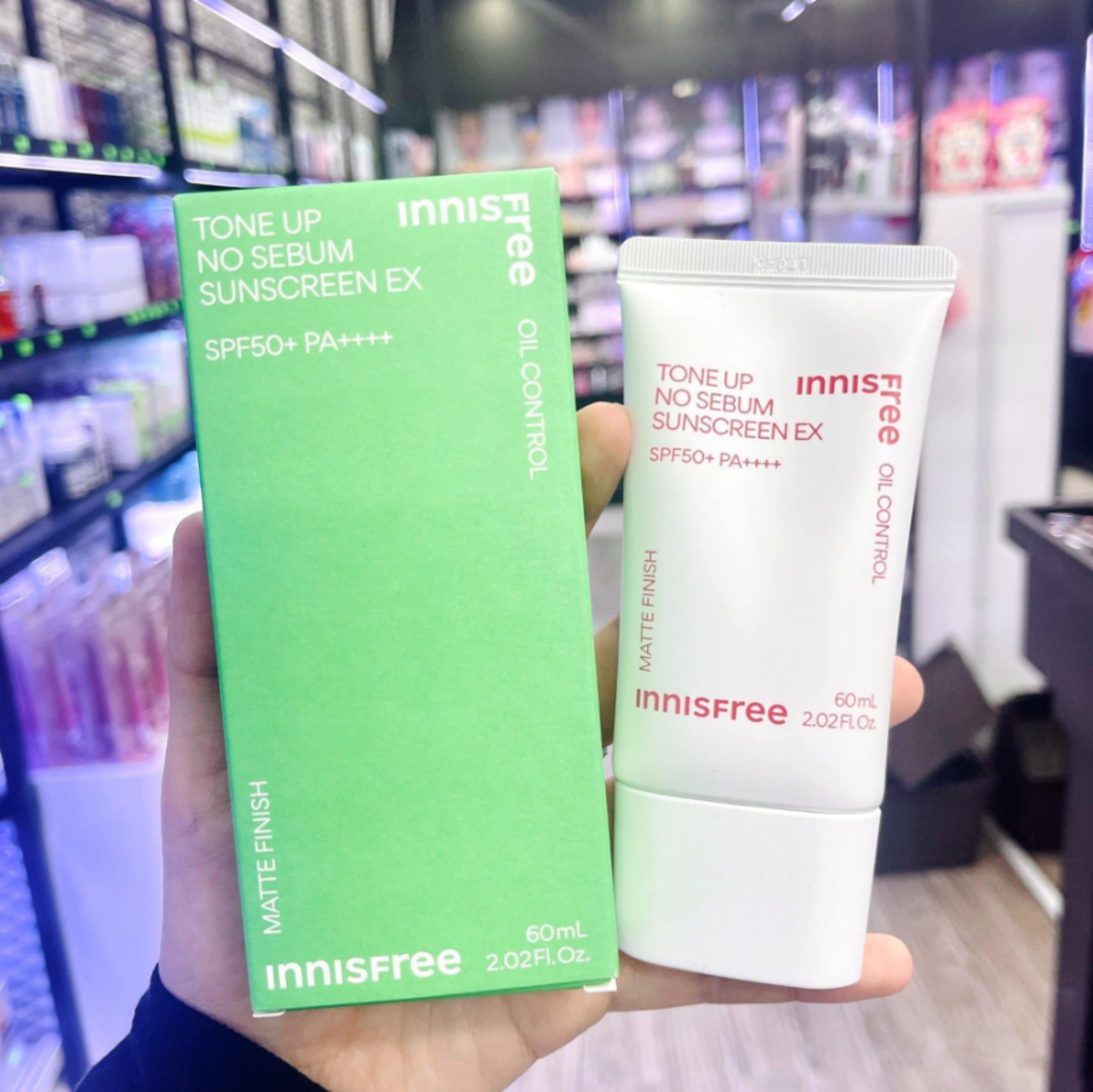 Kem Chống Nắng Innisfree Tone Up No Sebum Sunscreen EX SPF 50+ PA++++ 60ml