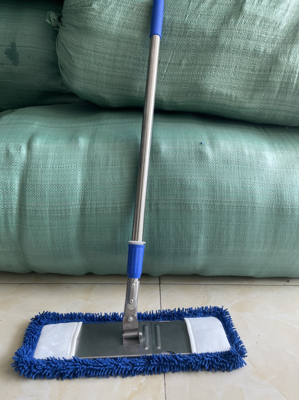 Cây lau nhà 45cm cán tăng đơ ( TÂM AN)