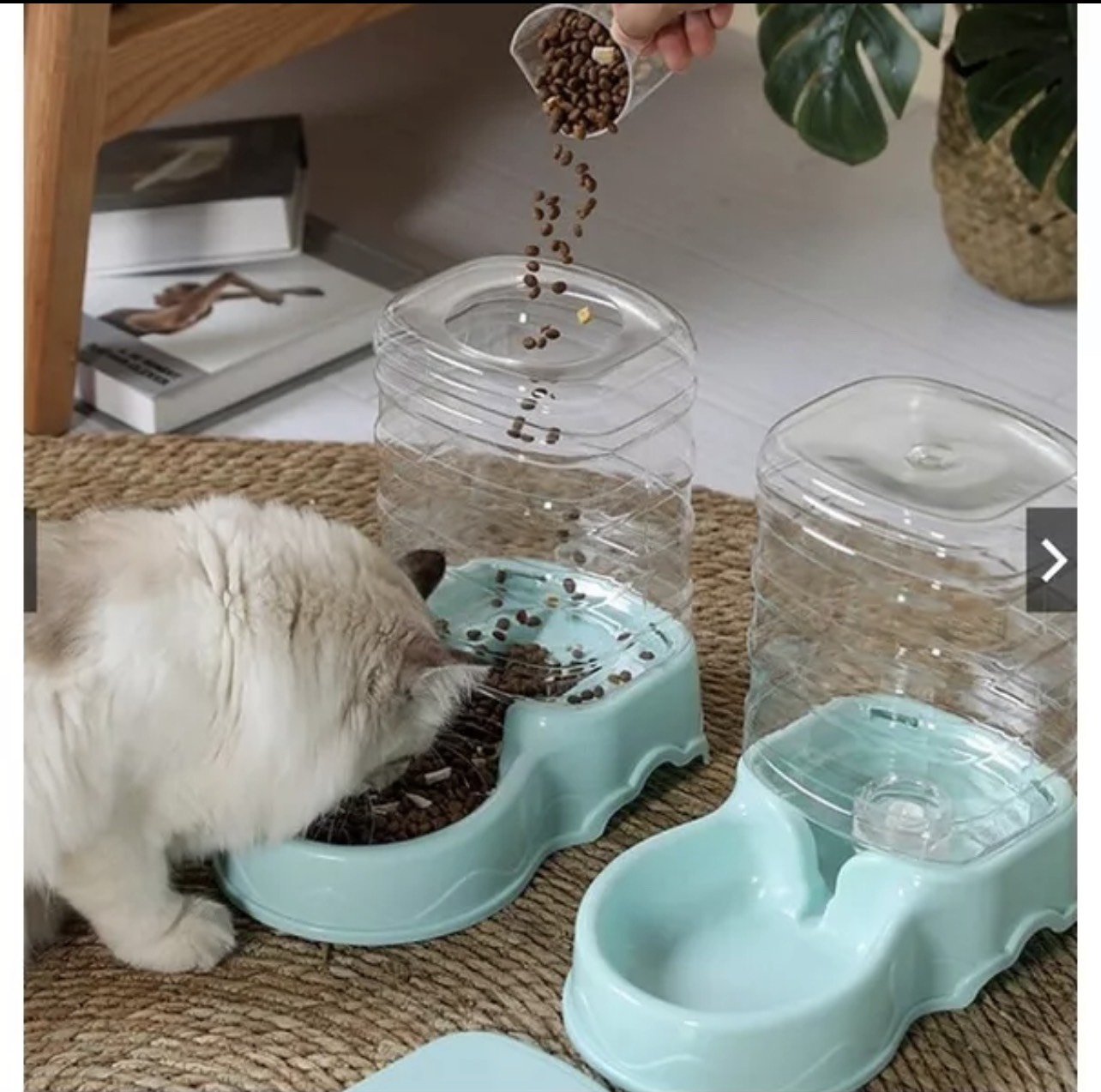 Khay Đựng Thức Ăn Nước Uống Tự Động Cho Thú Cưng