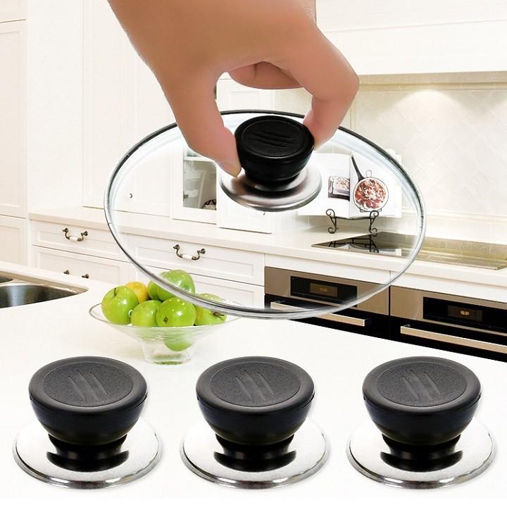 2 CÁI NHỰA. NÚM CẦM NẮP NỒI, CHẢO. DÙNG THAY THẾ LÂU NGÀY BỊ BỂ HƯ. PHỤ KIỆN NẮP NỒI. TH586