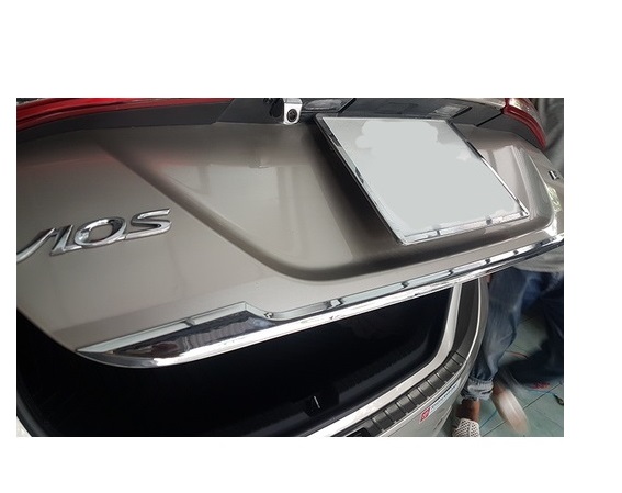 Ốp cản sau xe Toyota Vios 2020 2021, Mép cốp Vios