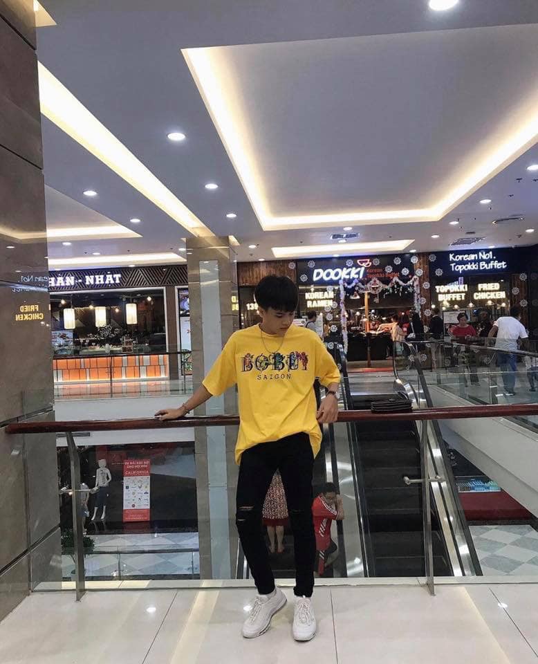 [YoloBoutique] ÁO THUN BOBUI UNISEX (ĐEN, VÀNG)