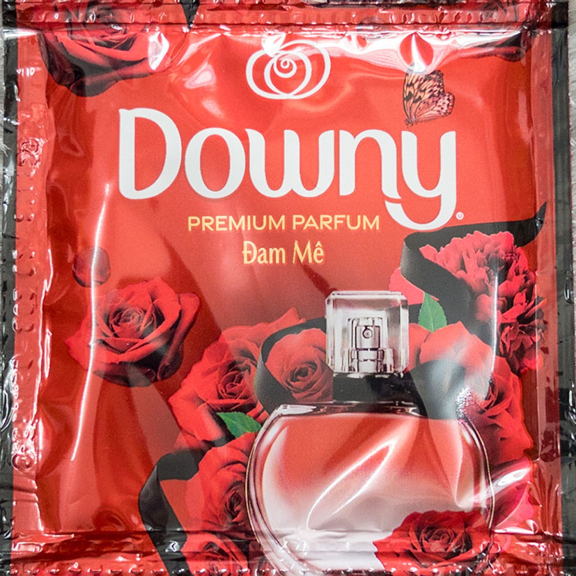 Dây 10 Gói Nước Xả Vải Downy