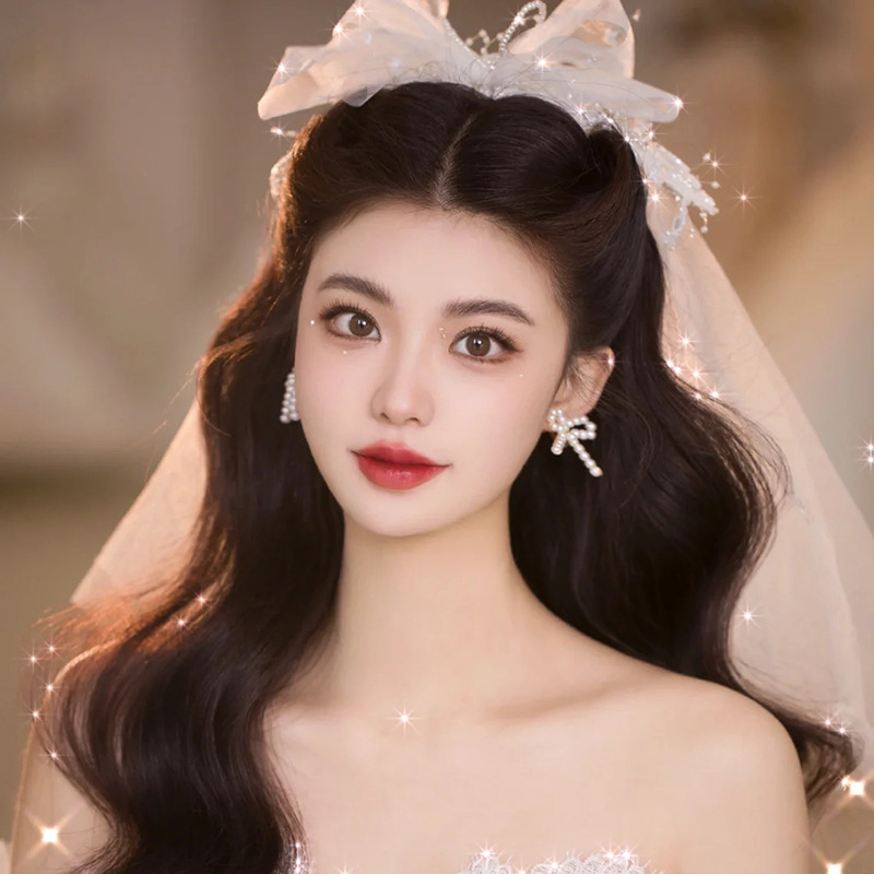 Voan kèm nơ có ngọc đính kèm