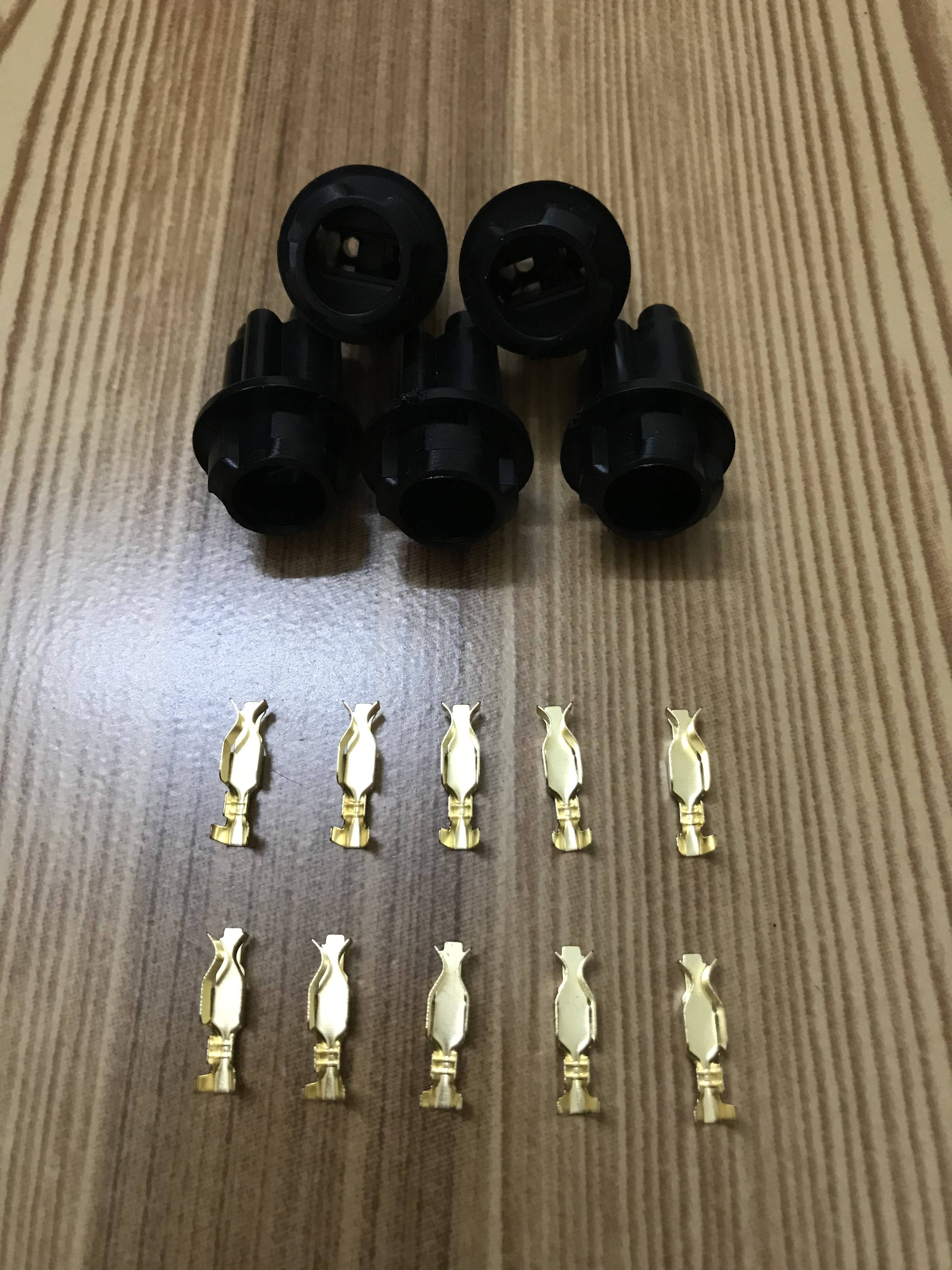 [HCM]Nút  xi nhan + đầu cos ghim bong (1 bịch 20 bộ)