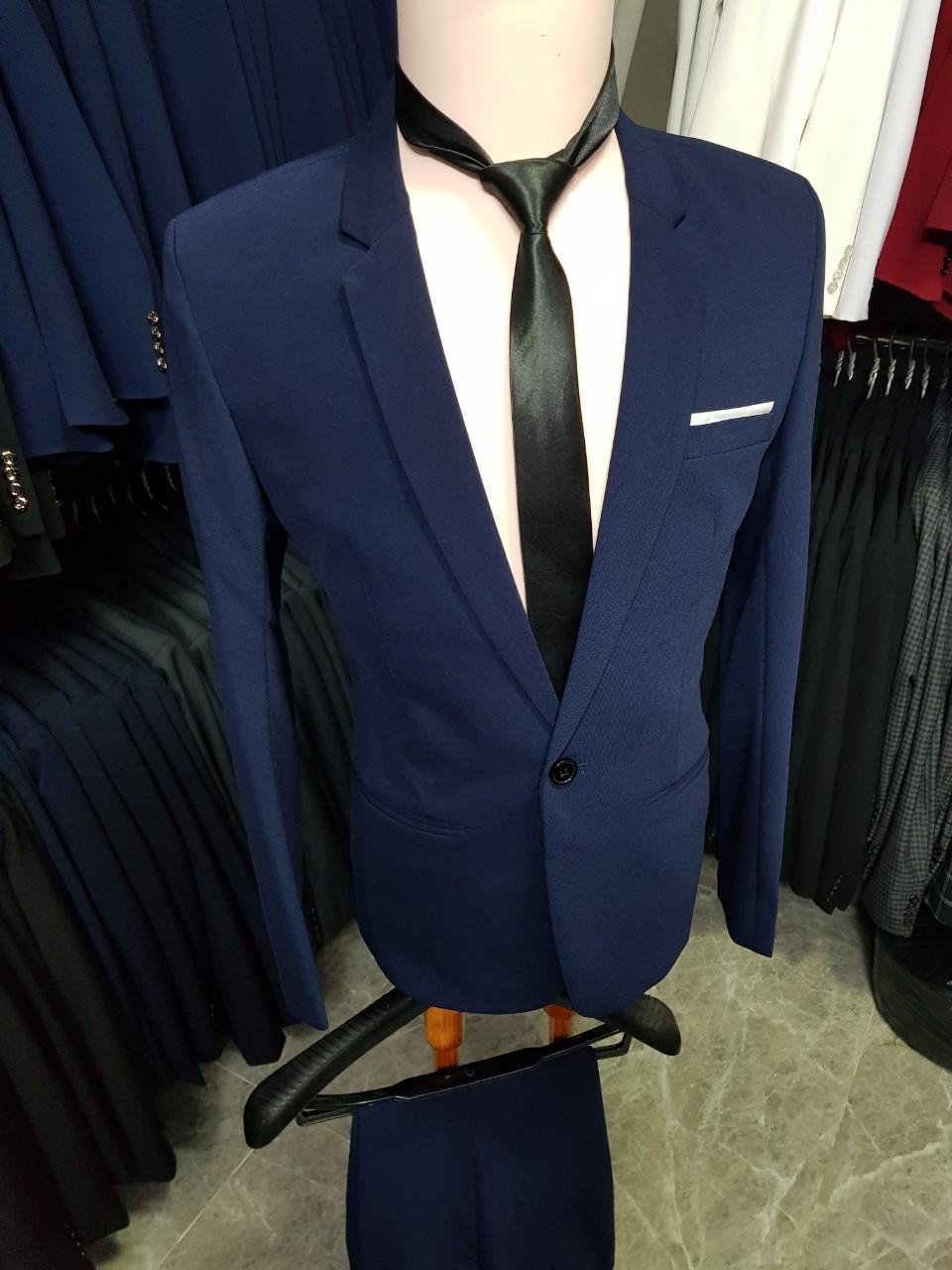 Bộ vest nam tông xanh đen form ôm body