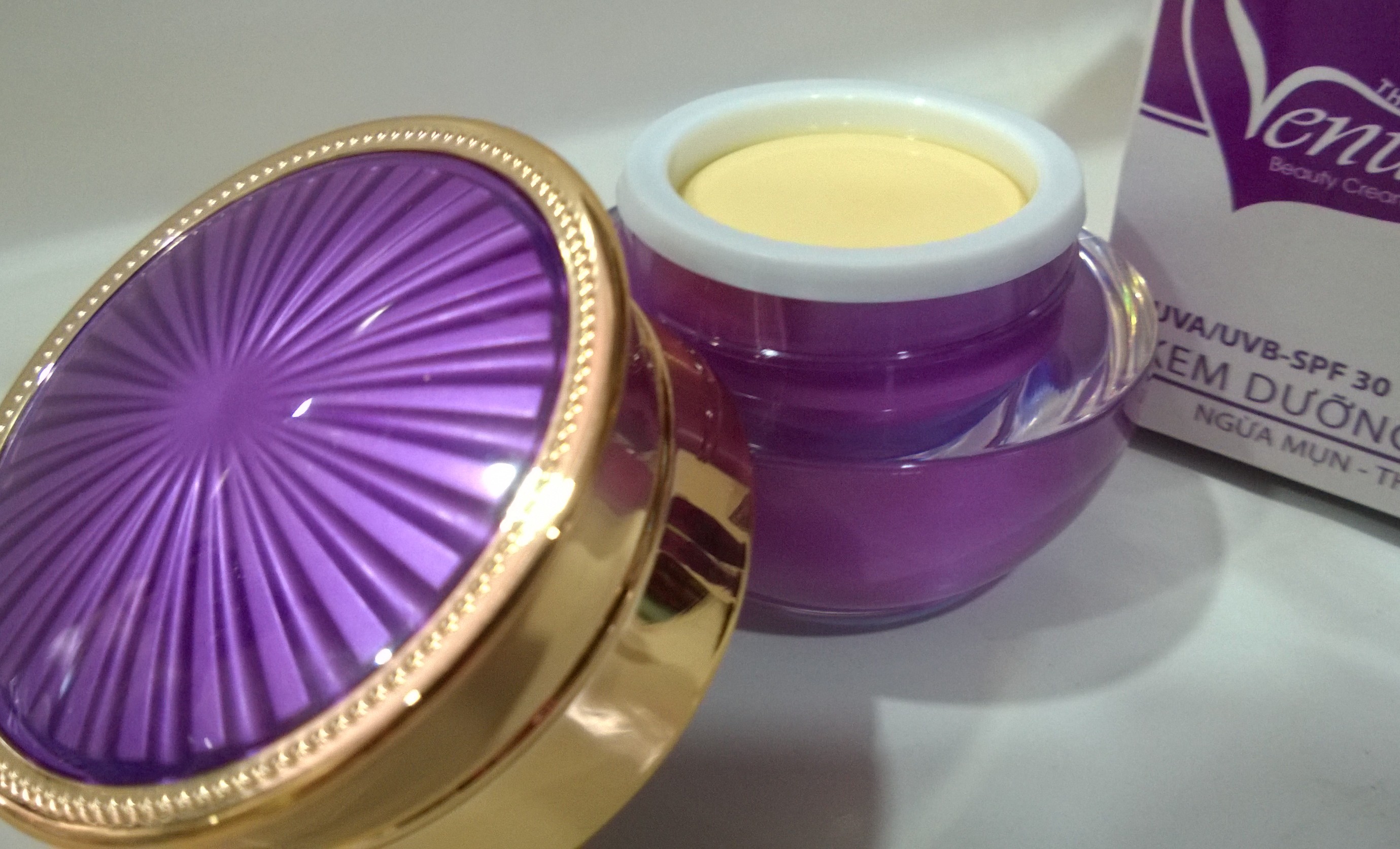 Kem ngừa mụn thâm venu 12g