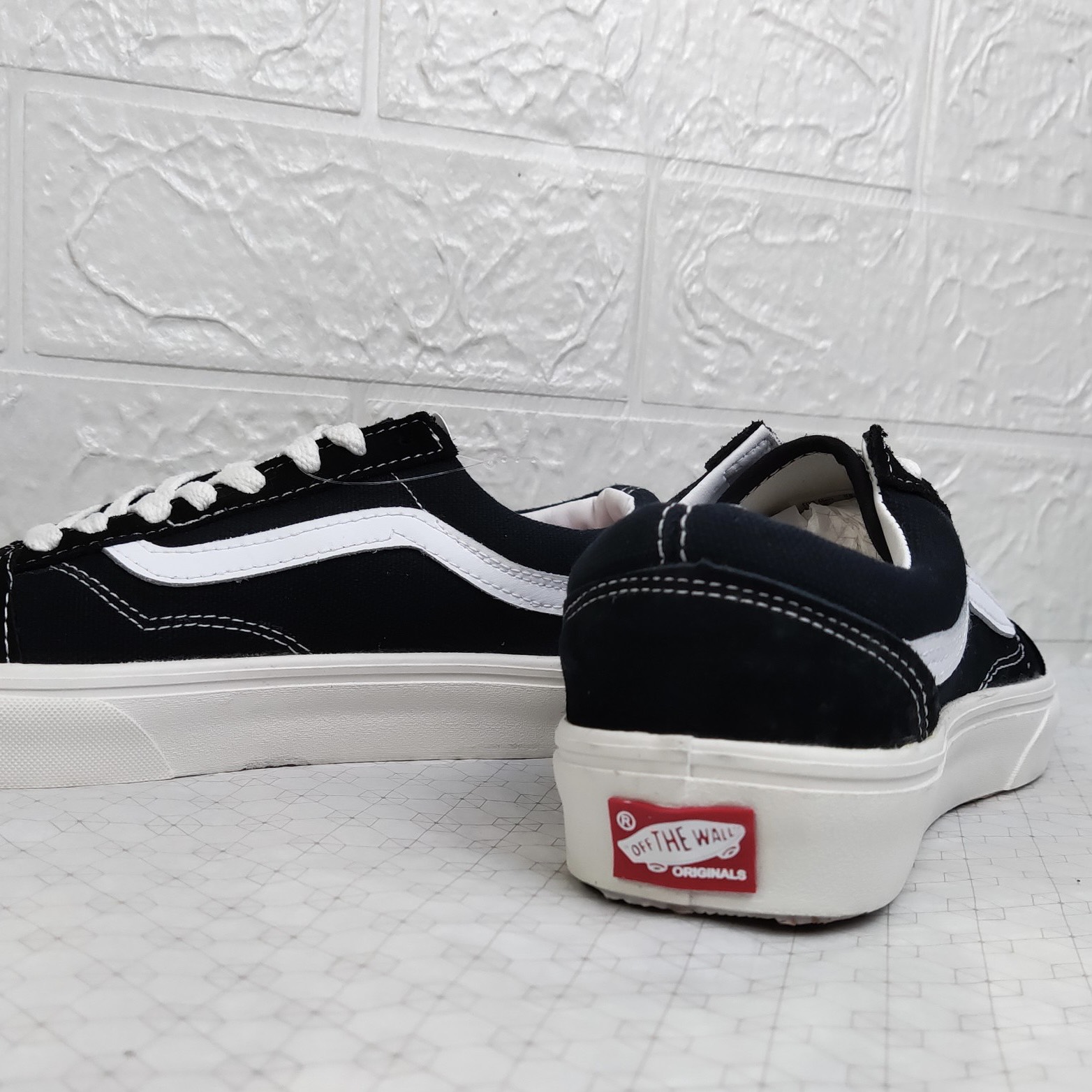 Giày Thể Thao Vans Vault Đen Nam Nữ Full Box